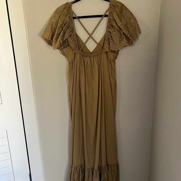 En Saison Barnette Eyelet Maxi Dress - Picture 5 of 6